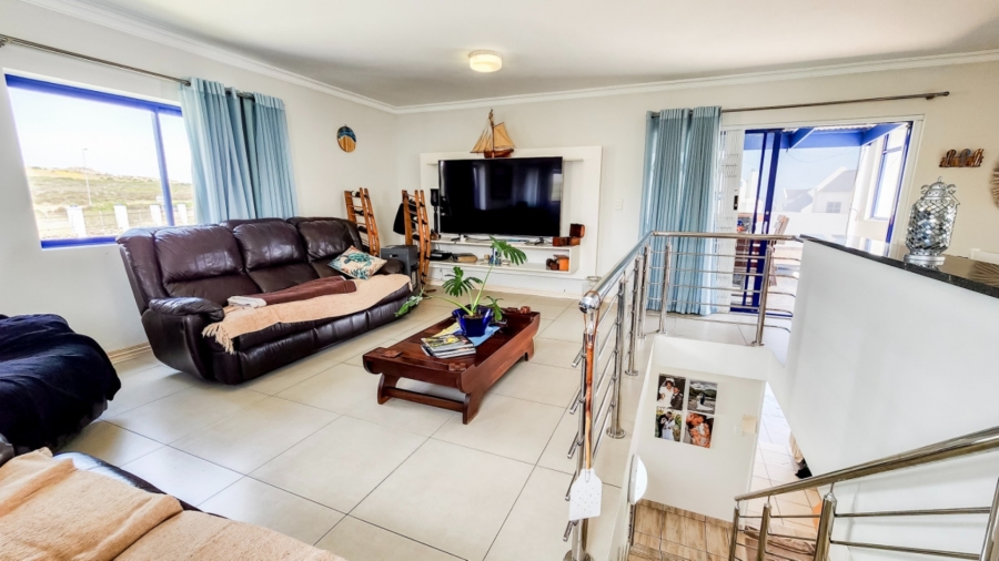 4 Bedroom Property for Sale in Blue Lagoon Western Cape